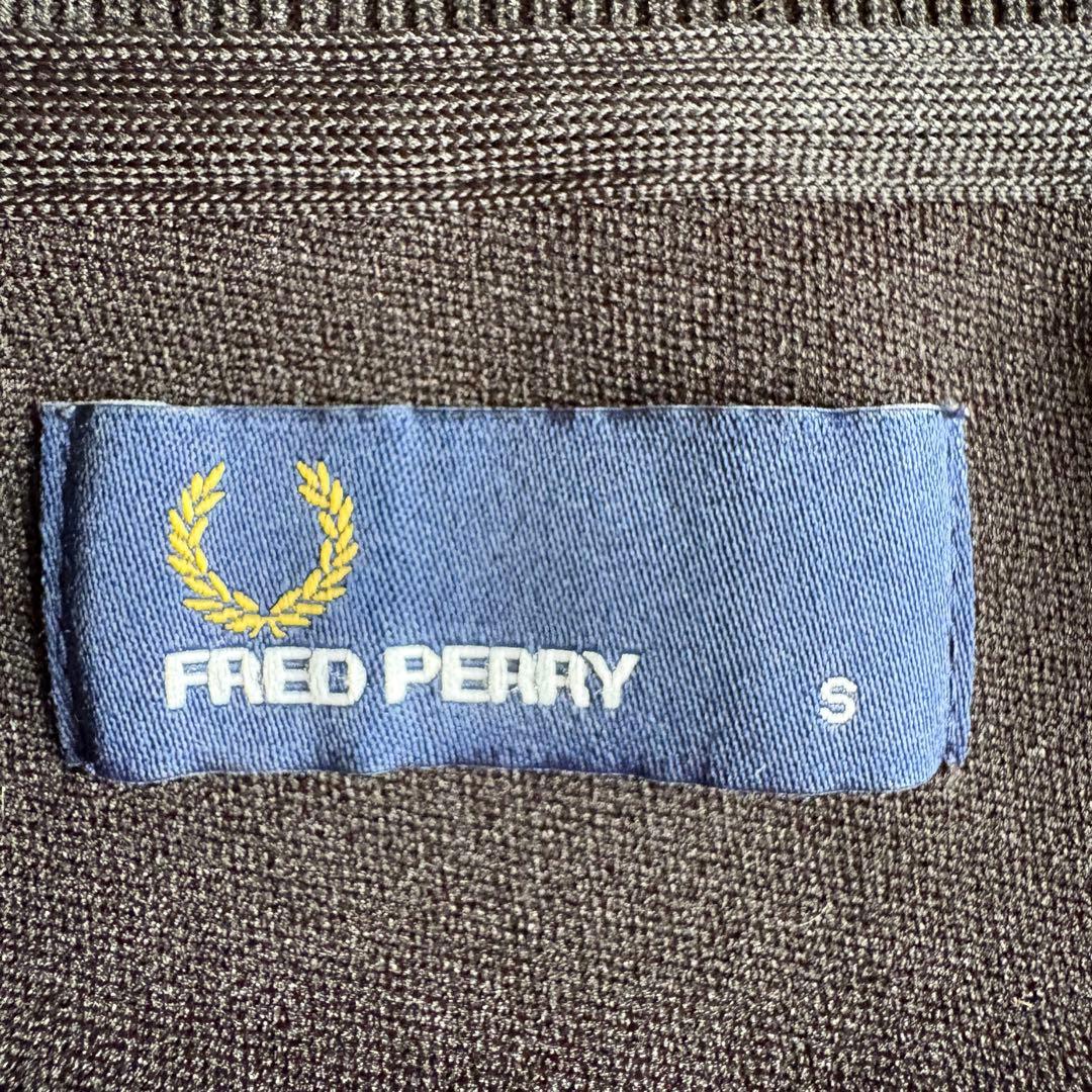 美品✨ FRED PERRY トラックジャケット 黒S 月桂樹刺繍 バックロゴ