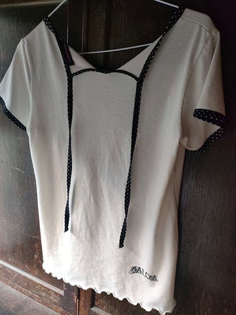 Algonquin ウサギイラスト Tシャツ