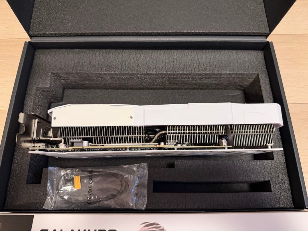 玄人志向 GALAKURO GK-3060ti WHITE LHR 8GB