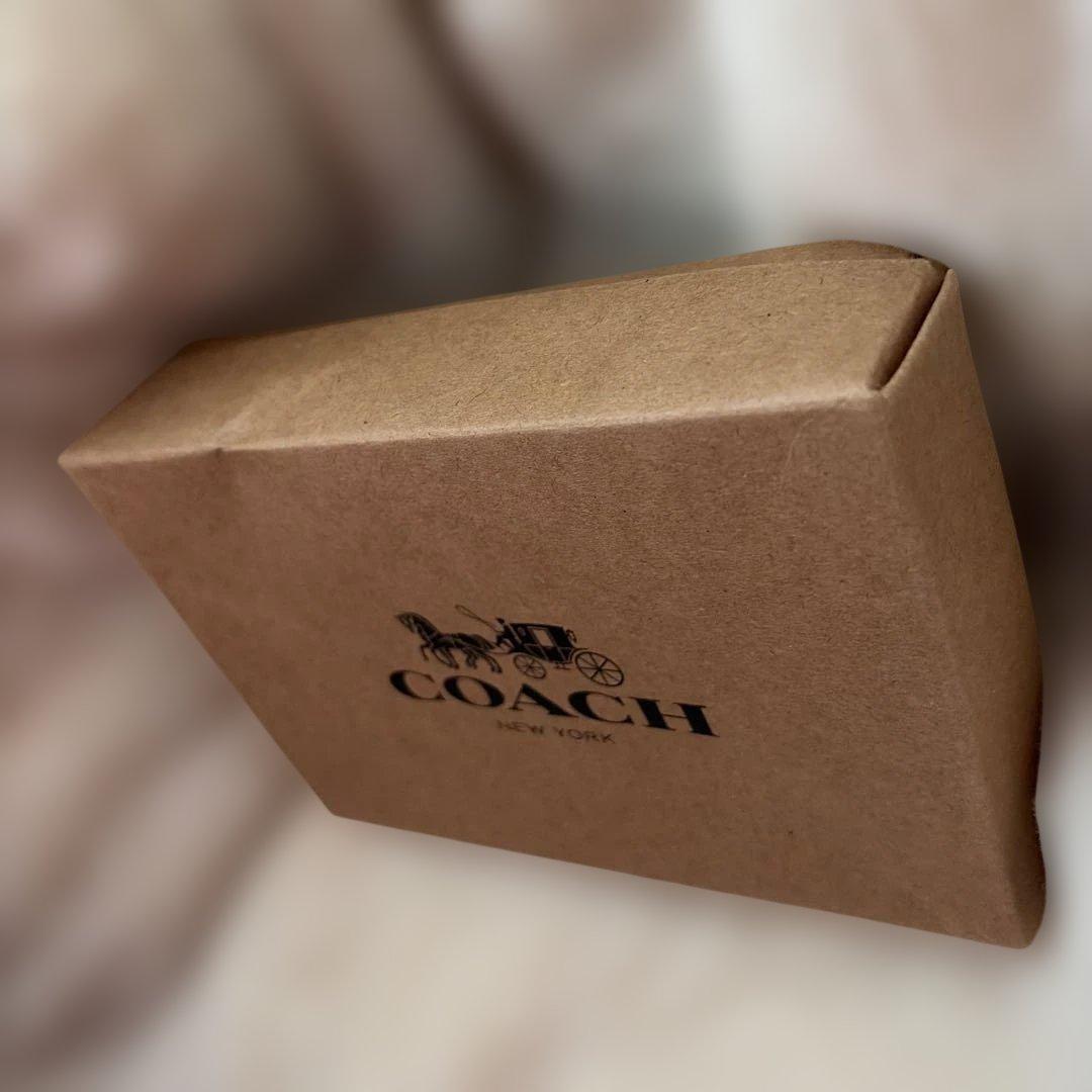 COACH C3309 Cチャーム 二つ折り財布 SV/KHAKIブラウン