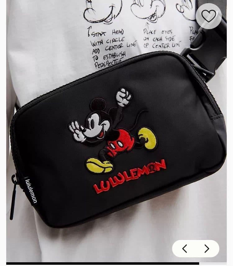 新品未使用！lululemon everywhere beltbag ディズニー