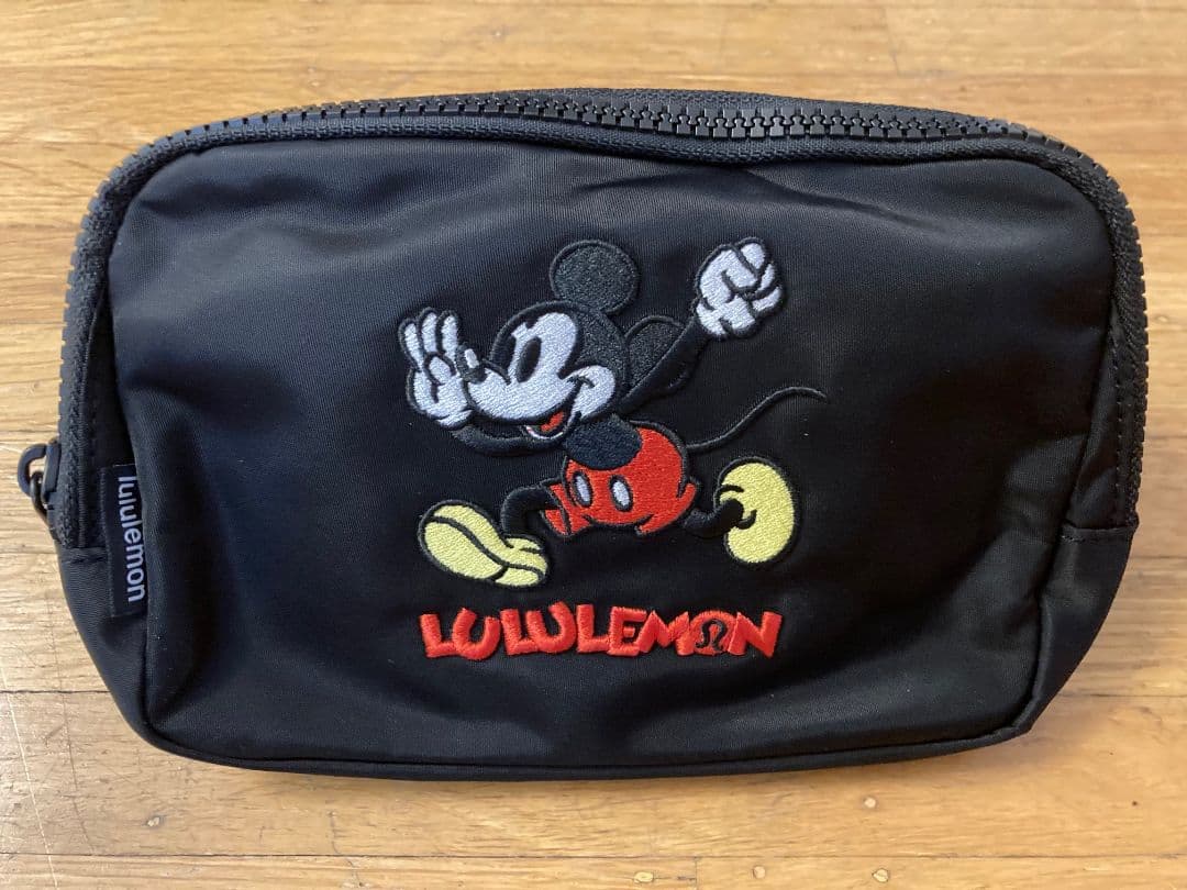 新品未使用！lululemon everywhere beltbag ディズニー