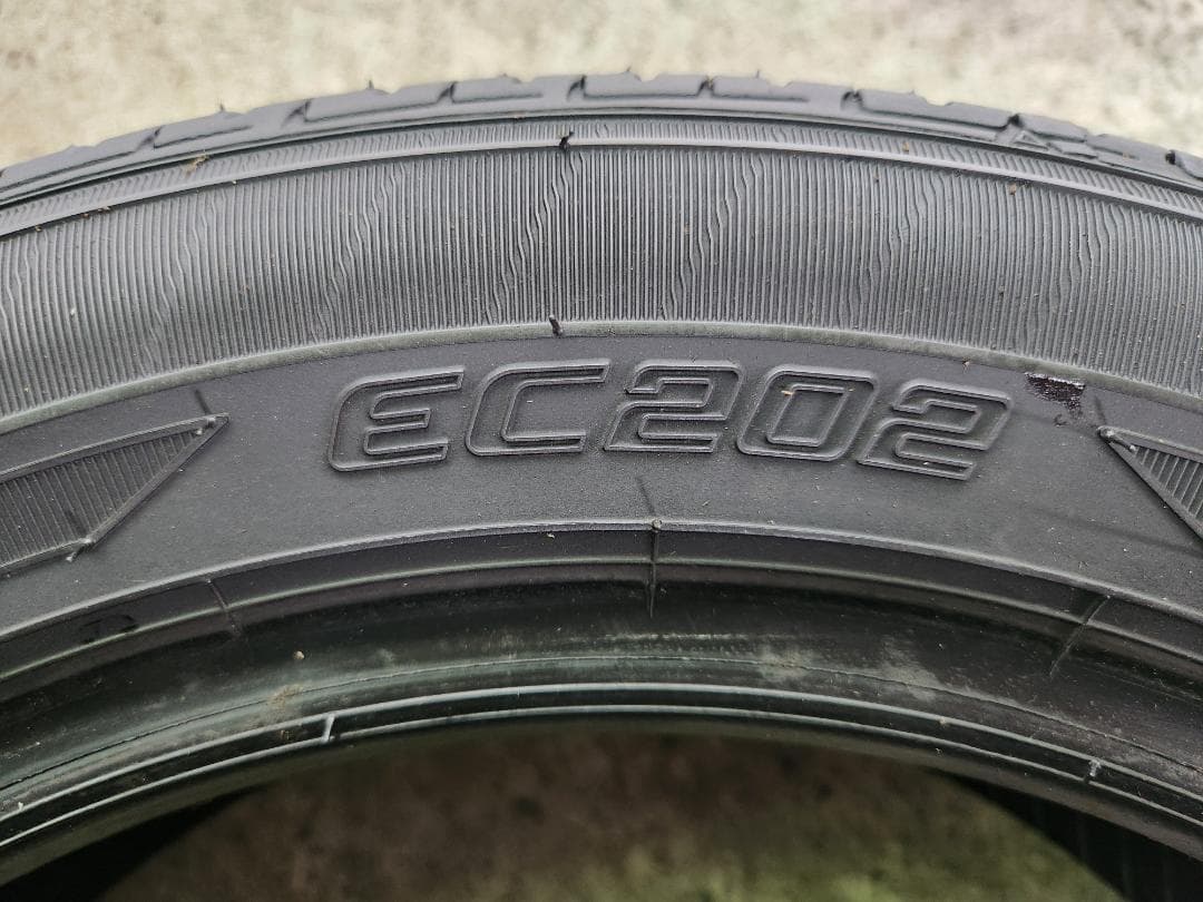 送料込☆2023年製 ダンロップタイヤ 155/65R14☆2本