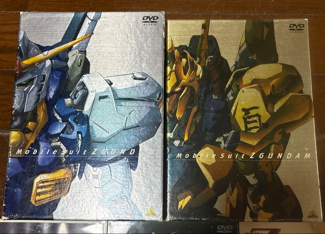ゆ*ん様 Zガンダム　DVD-BOX 付き　全巻　＋　劇場版 dvdセット
