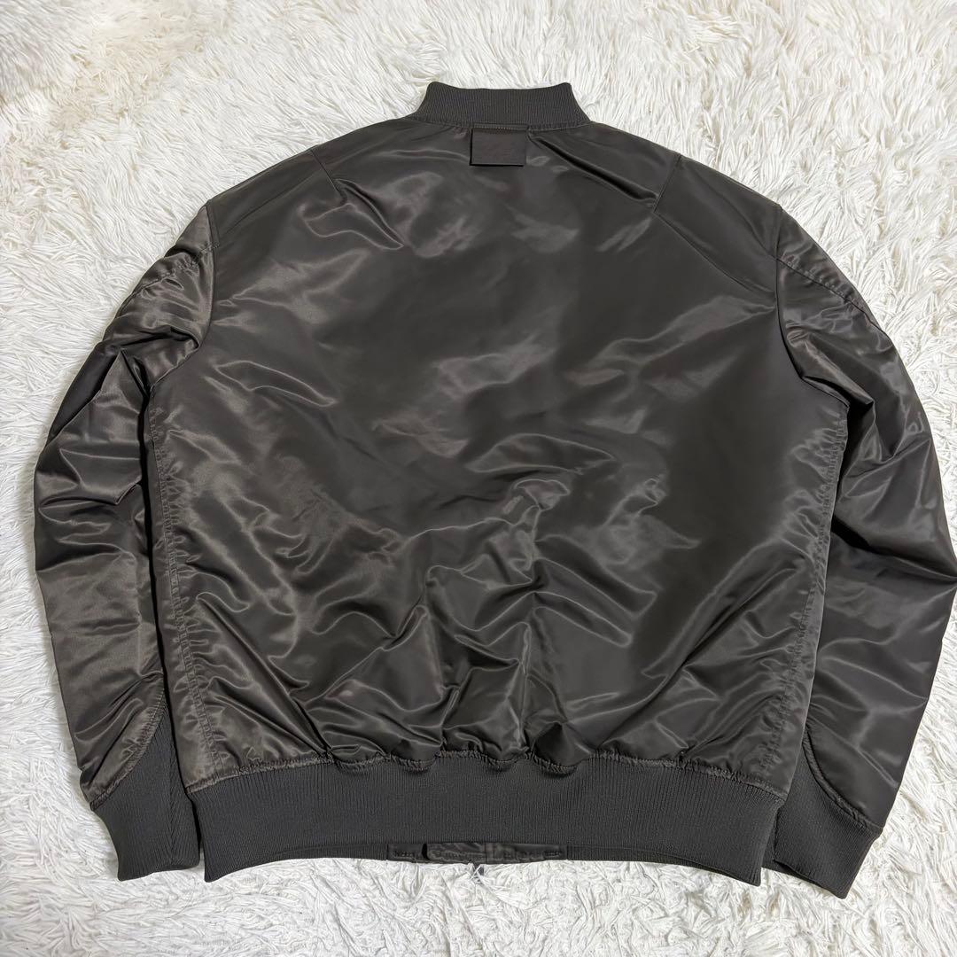 【極美品】UNIQLO +J ハイブリッドダウンオーバーサイズMA-1 Lサイズ