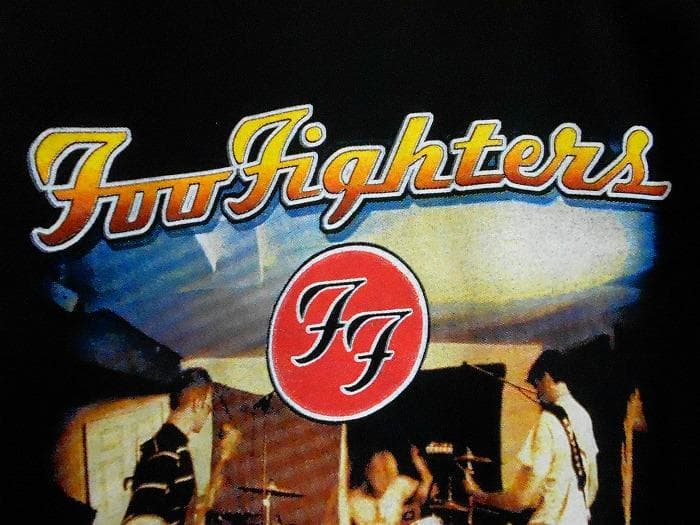 レッドホッドチリペッパーズ × フーファイターズ デッドストック Tシャツ