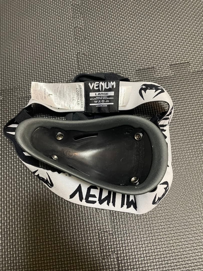 VENUM ファウルカップ　バンテージのおまけ付き