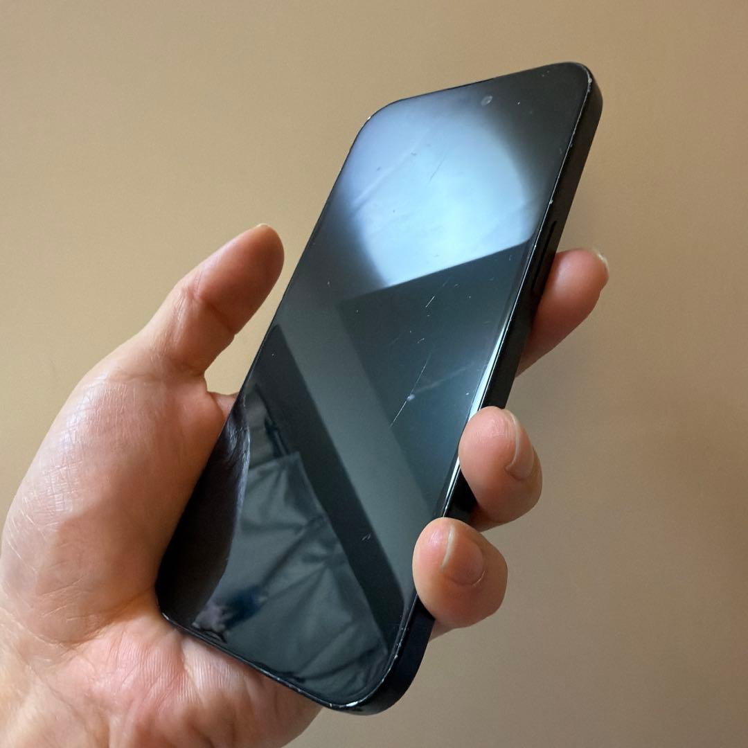 iphone 15 128GB ブラックSIMフリー バッテリー100％