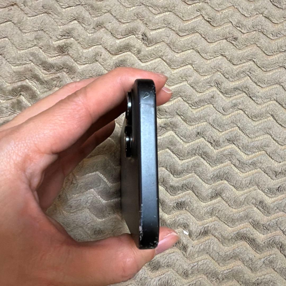 iphone 15 128GB ブラックSIMフリー バッテリー100％