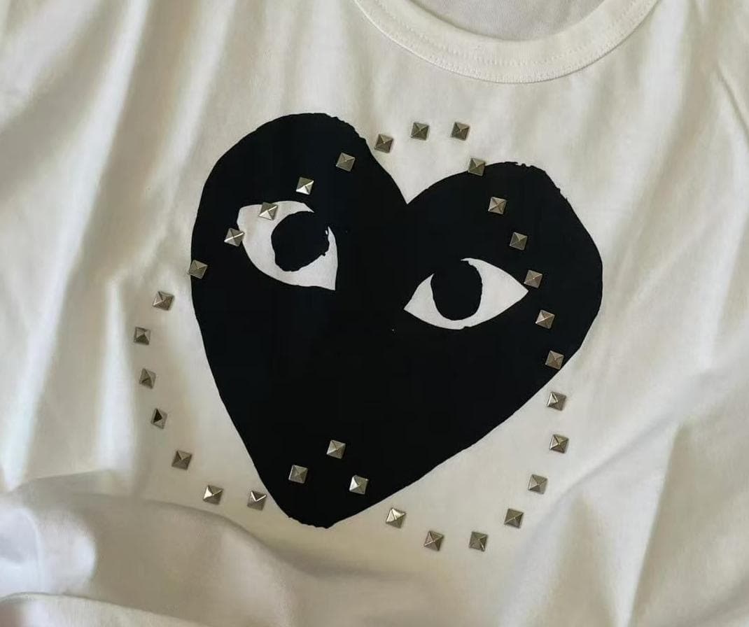 PLAY ハートプリント Tシャツ