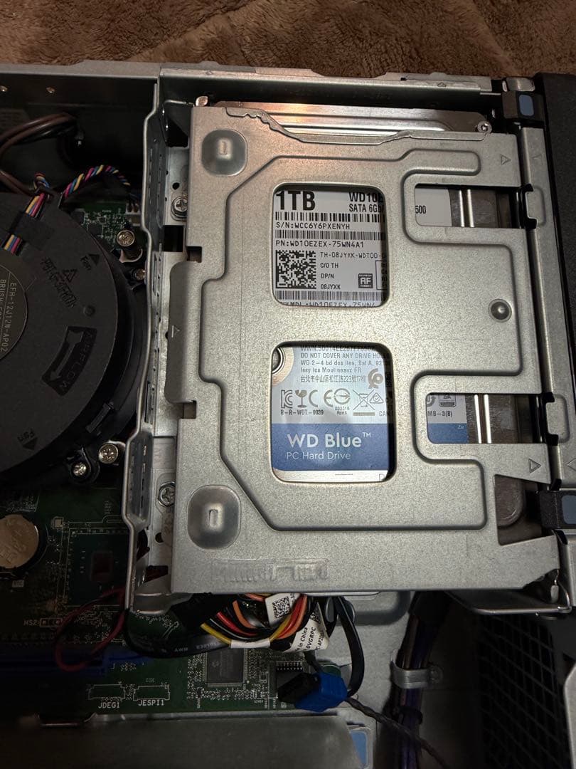 DELL 第10世代 i3 10505 3.2Gメモリ4+8GB HDD1TB