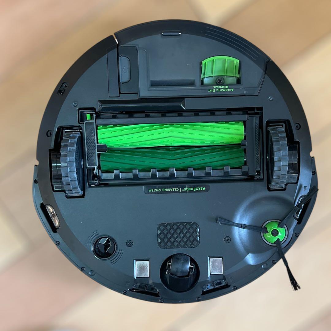 iRobot Roomba i3+ 本体