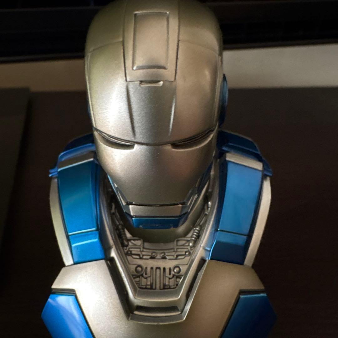 ホットトイズ　アイアンマン　マーク30 ブルー　スティール1/6 ミニバスト