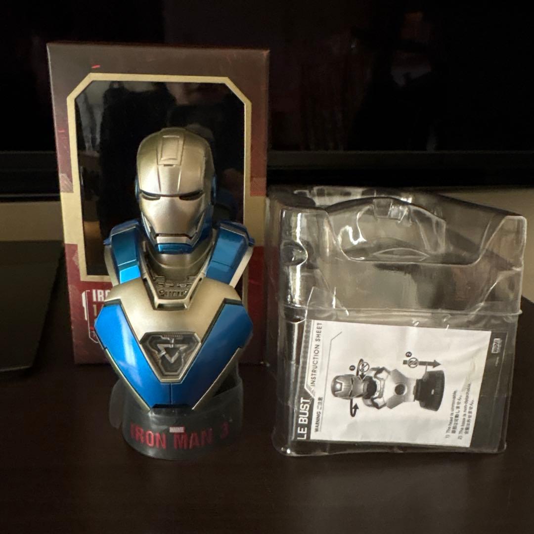 ホットトイズ　アイアンマン　マーク30 ブルー　スティール1/6 ミニバスト