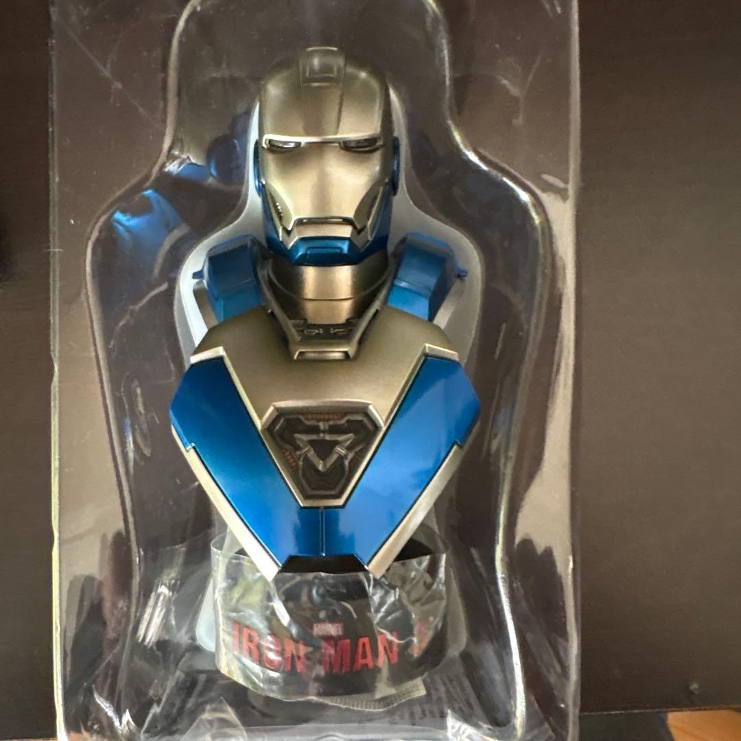 ホットトイズ　アイアンマン　マーク30 ブルー　スティール1/6 ミニバスト