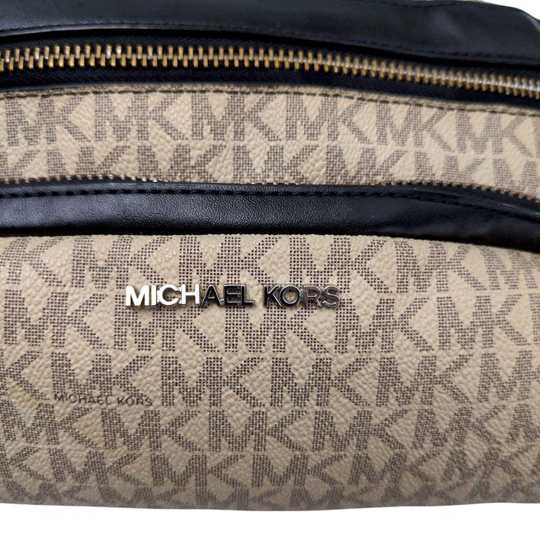 MICHAEL KORS　ボディーバッグ　ショルダーバッグ　1102