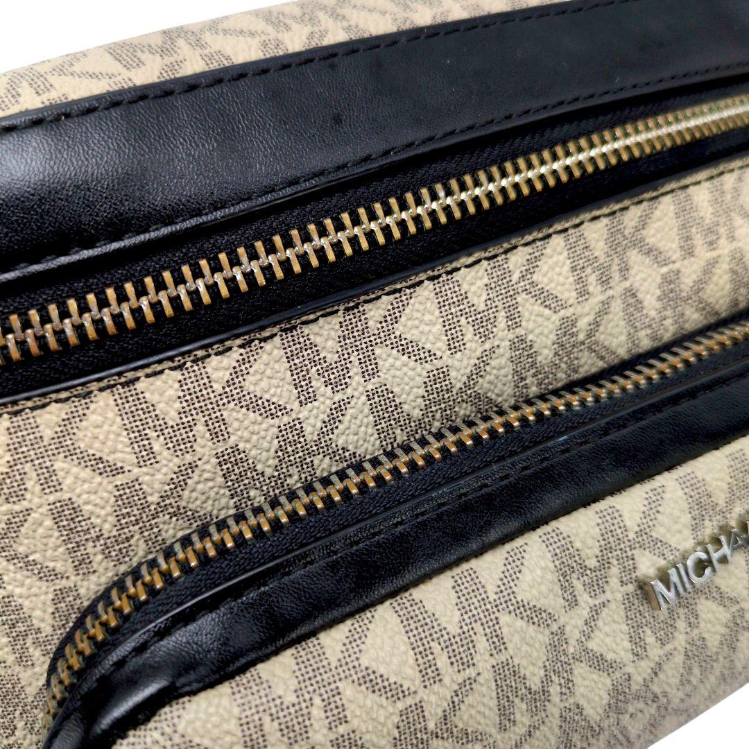 MICHAEL KORS　ボディーバッグ　ショルダーバッグ　1102