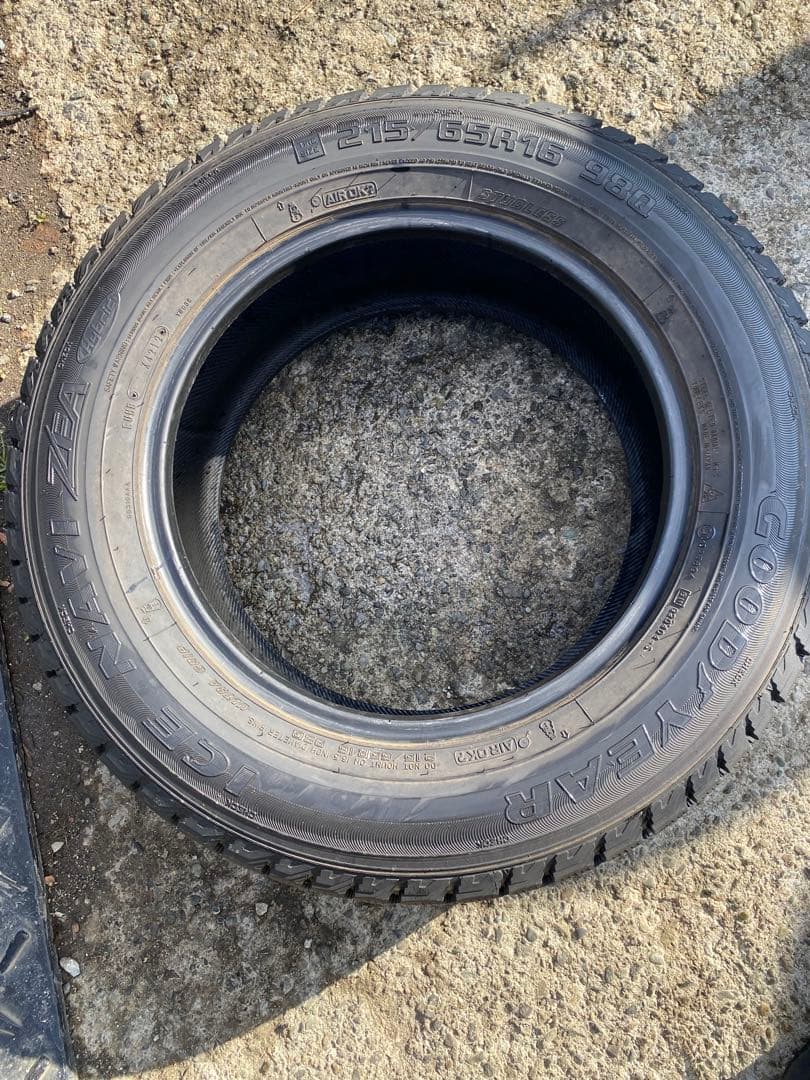 GOODYEAR ICENAVI ZEA 215/65/16 4本セット送料込み