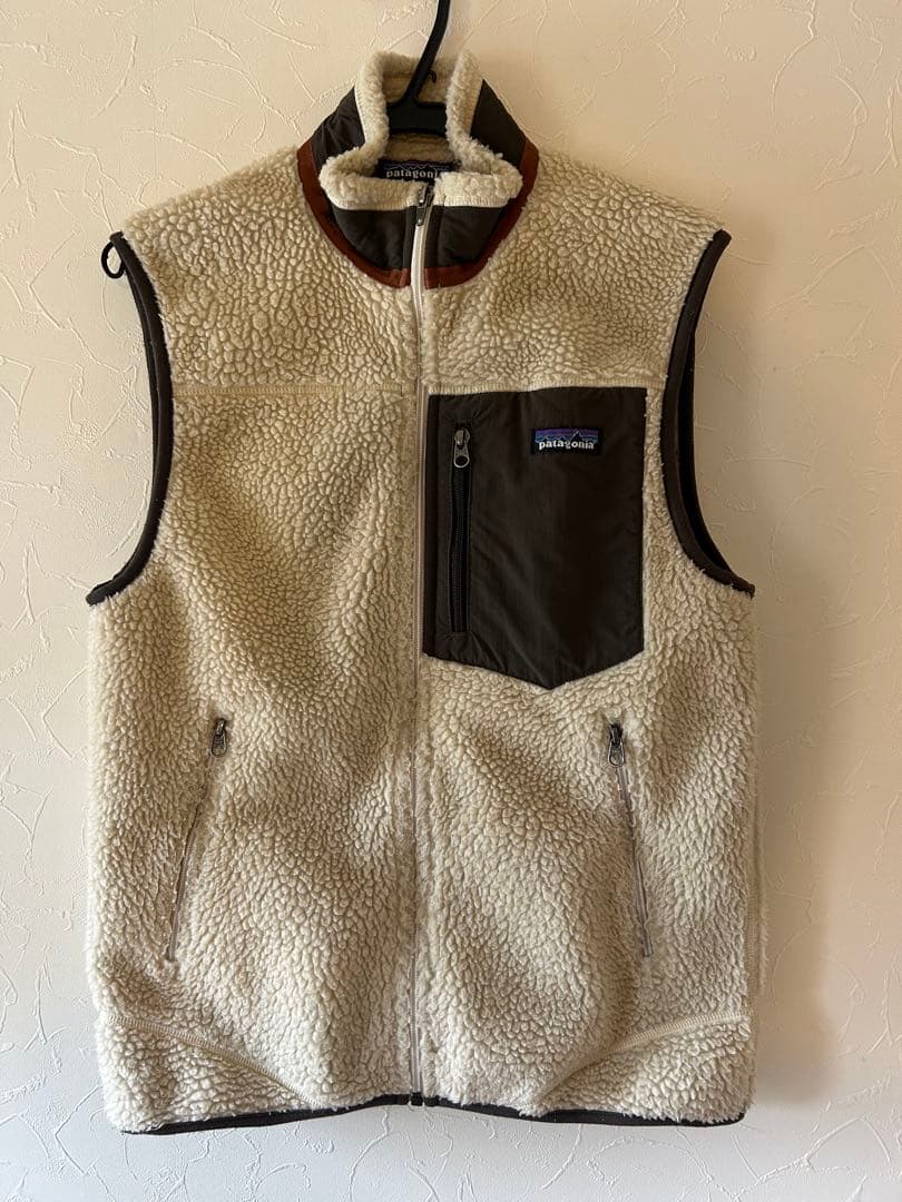 patagonia フリースベスト アイボリー/ブラウン
