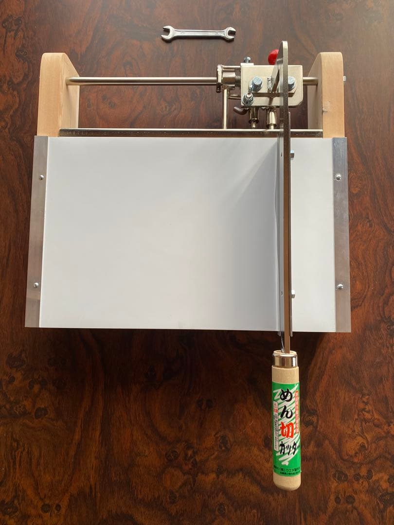 めん切りカッター　ウエダ製作所　家庭用手動式麺切器　A-184 12型