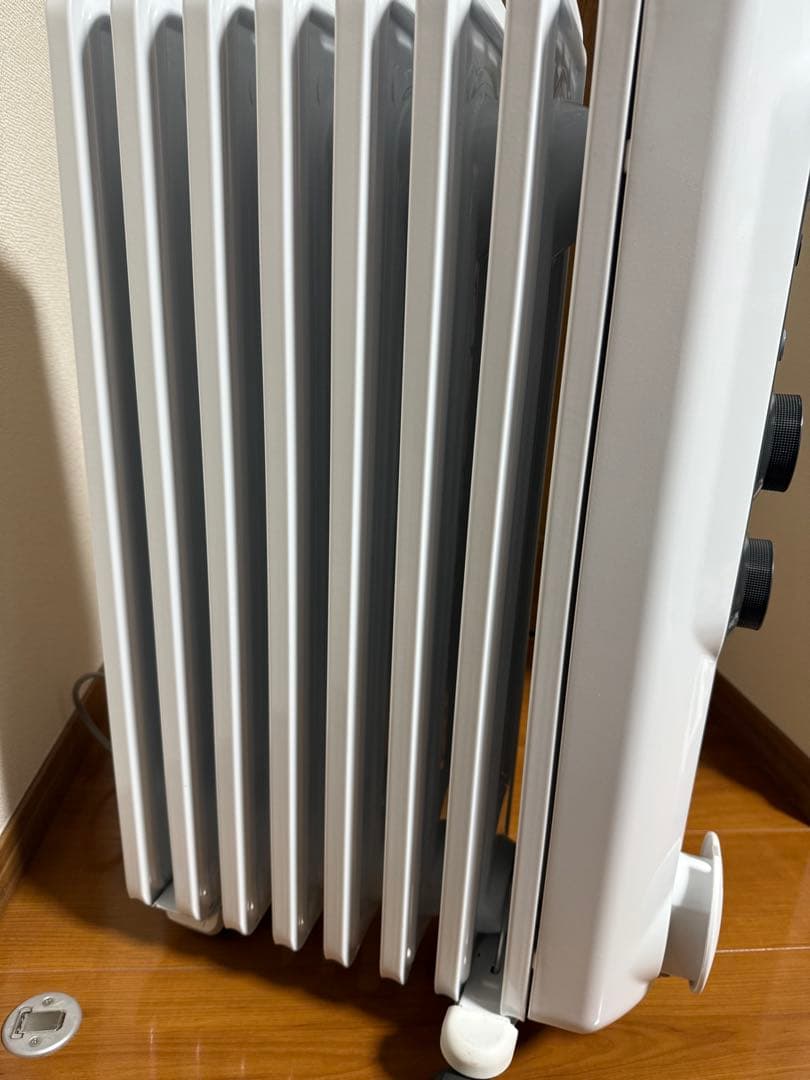 デロンギ アミカルド オイルヒーター RHJ35M0812-DG