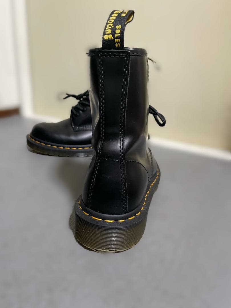 k*k様 ドクターマーチDr. Martens 1460 8ホールブーツ ブラッ