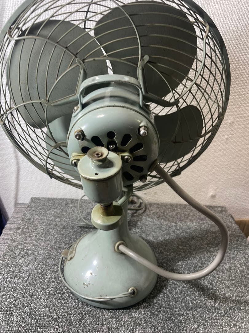 Toshiba グレー 5枚羽根 卓上扇風機