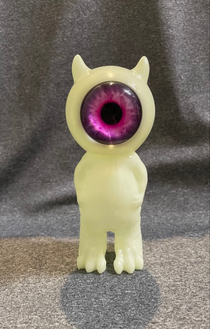 GOREGRO アイデビ　蓄光　ソフビ　B