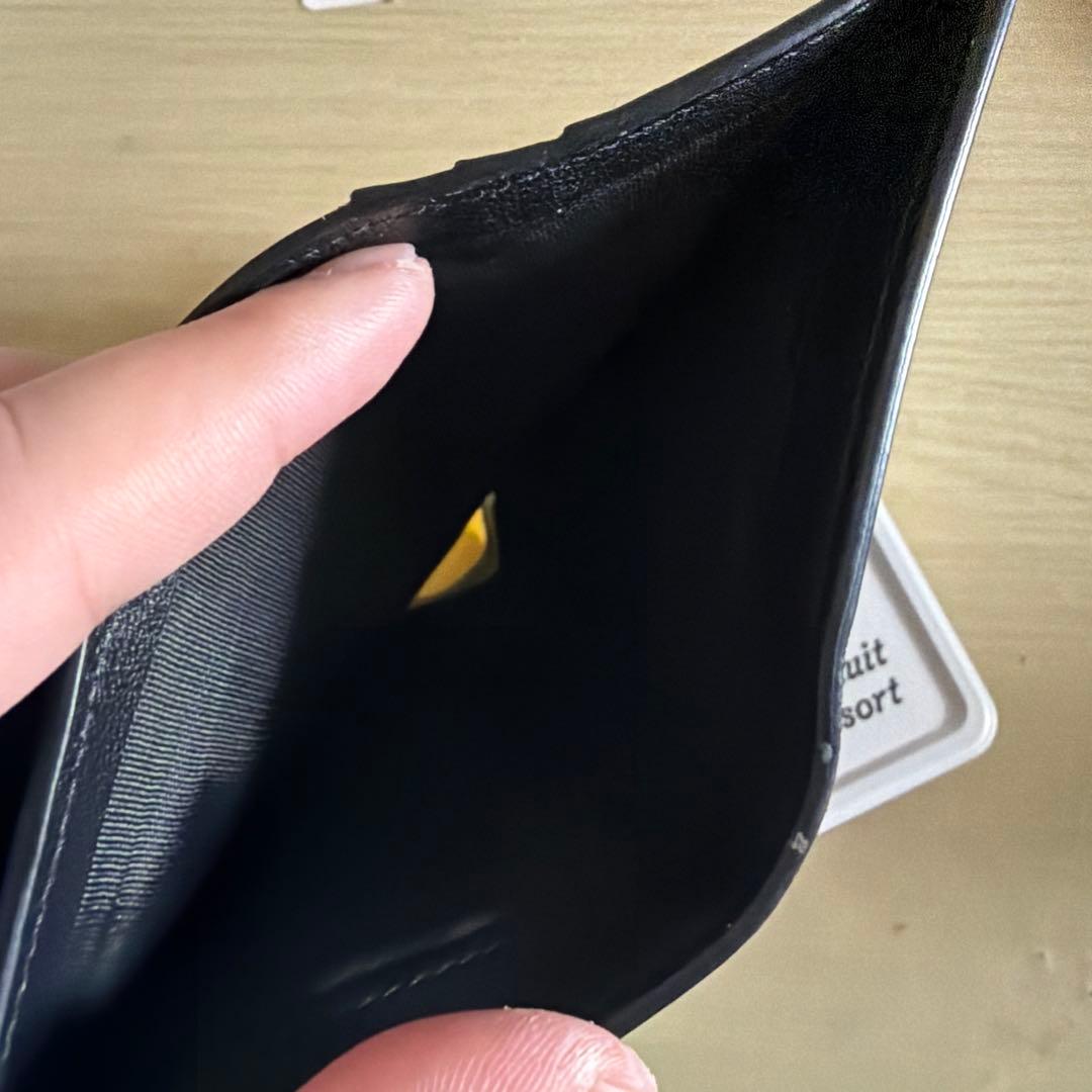VALENTINO 二つ折り財布 ブラック1W2P0P39 ZBA 0NO