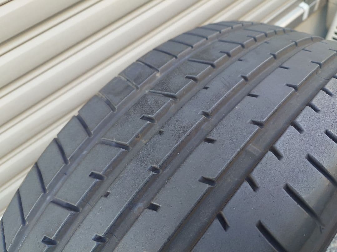 ハリアーRAV4エクストレイル国産トーヨー 225/55R19サマータイヤ 4本