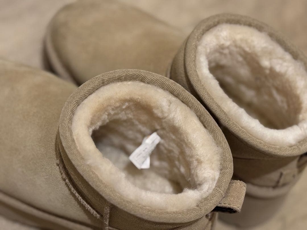 【Yuki】UGG アグ クラシック ウルトラミニ ニューハイツ24.0