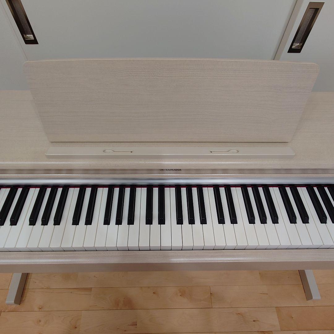 コンちゃん　YAMAHA ARIUS YDP-164 ホワイトアッシュ