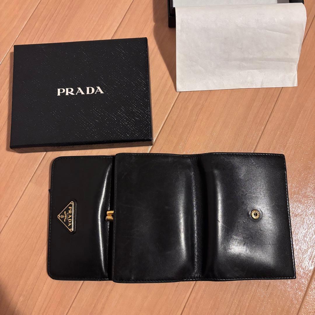 M*˚様 プラダ 三つ折り財布 がま口 三角ロゴ レザー バイカラー