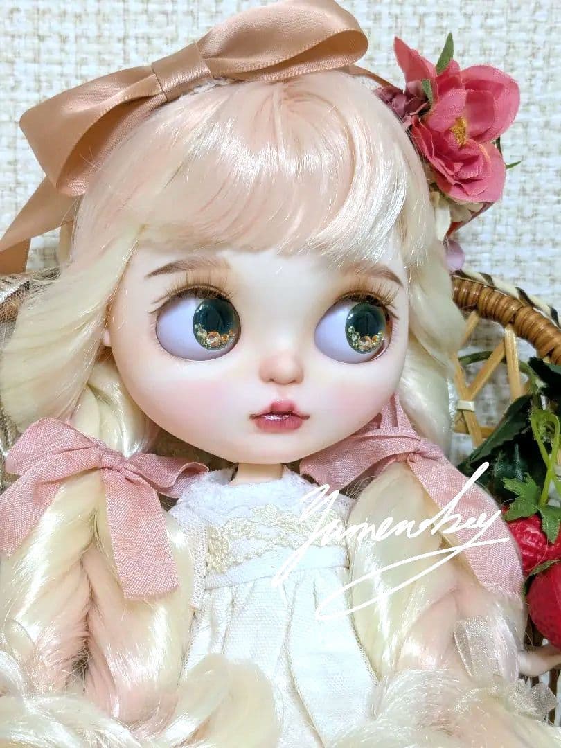 カスタムアイシードール ❀ストロベリーケーキさん ❀ドレスカチューシャ付