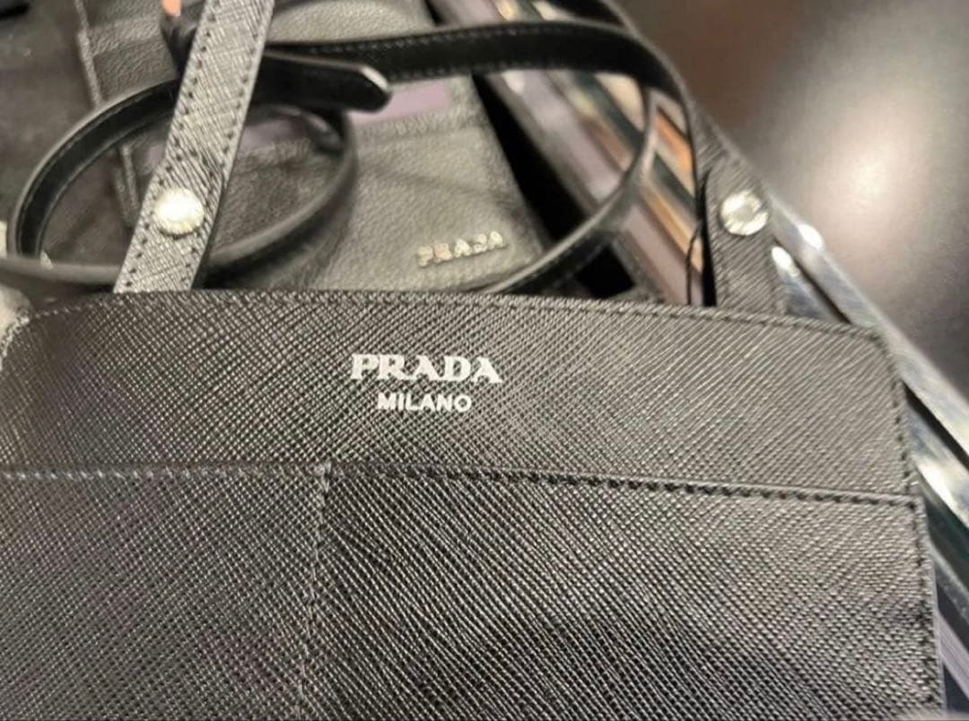 敏恵 榎本様★専用です★ PRADA ブラック ショルダーバッグ
