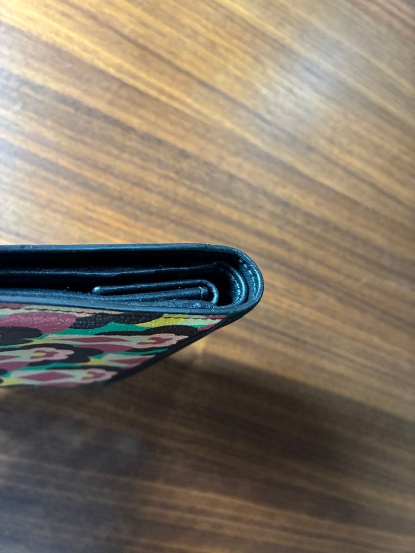 PRADA 二つ折財布