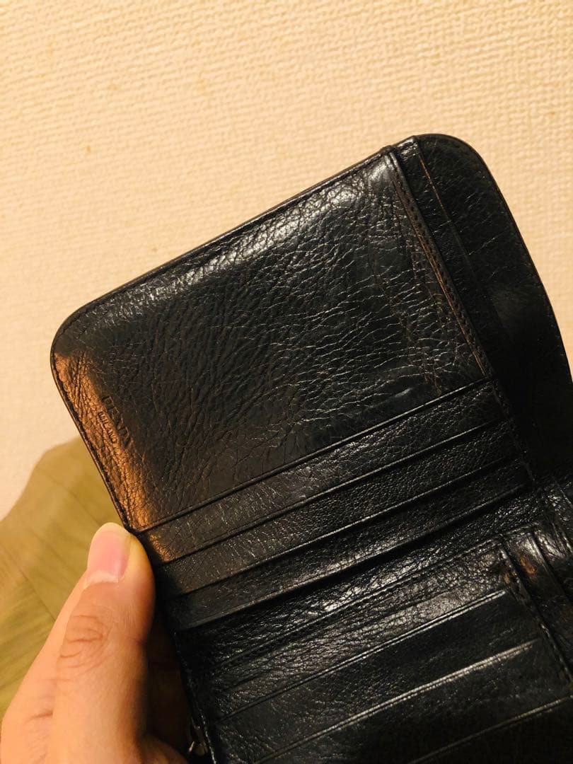 PRADA ドット柄 ブラック 二つ折り財布