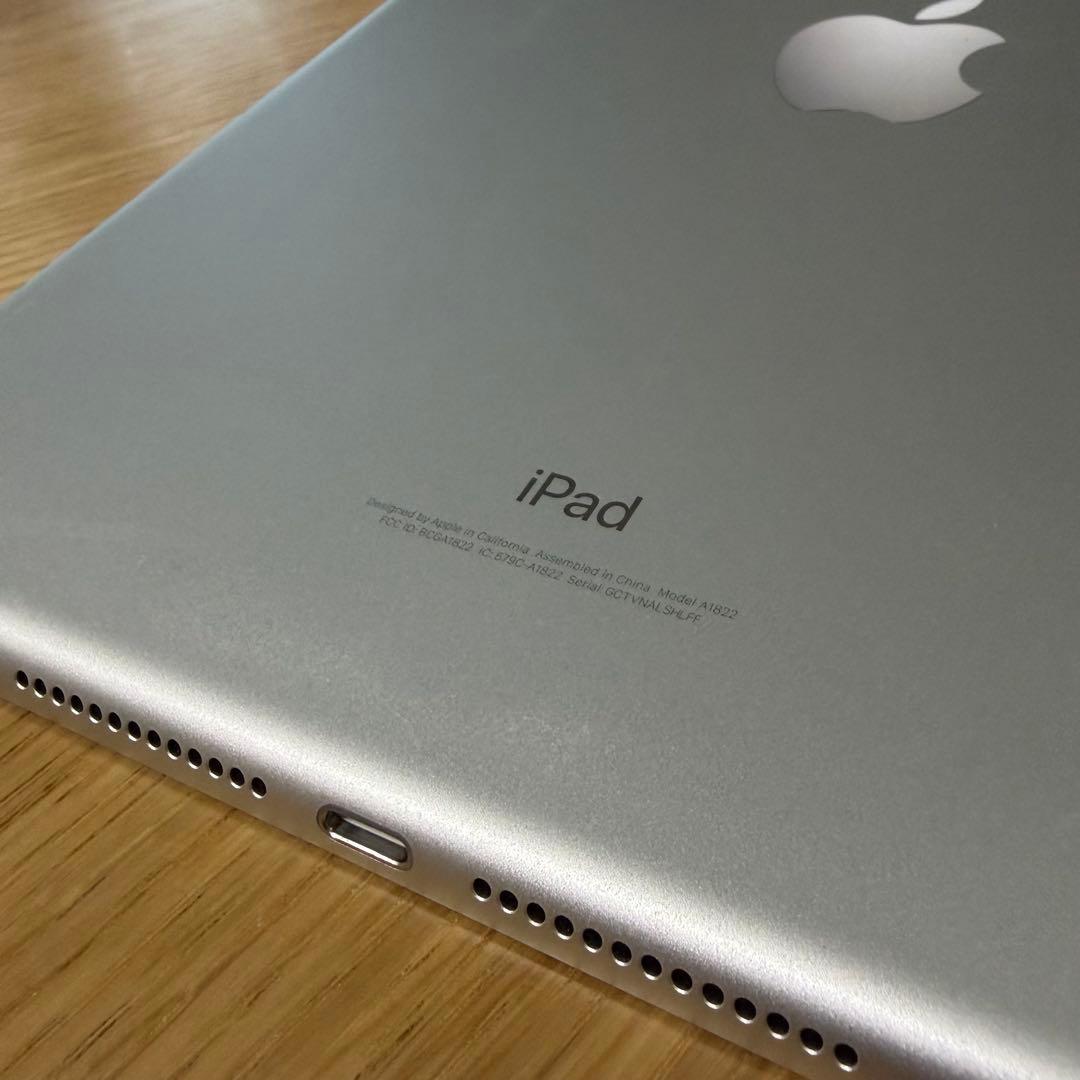 Apple iPad (第5世代) シルバー 本体 MP2J2J/A