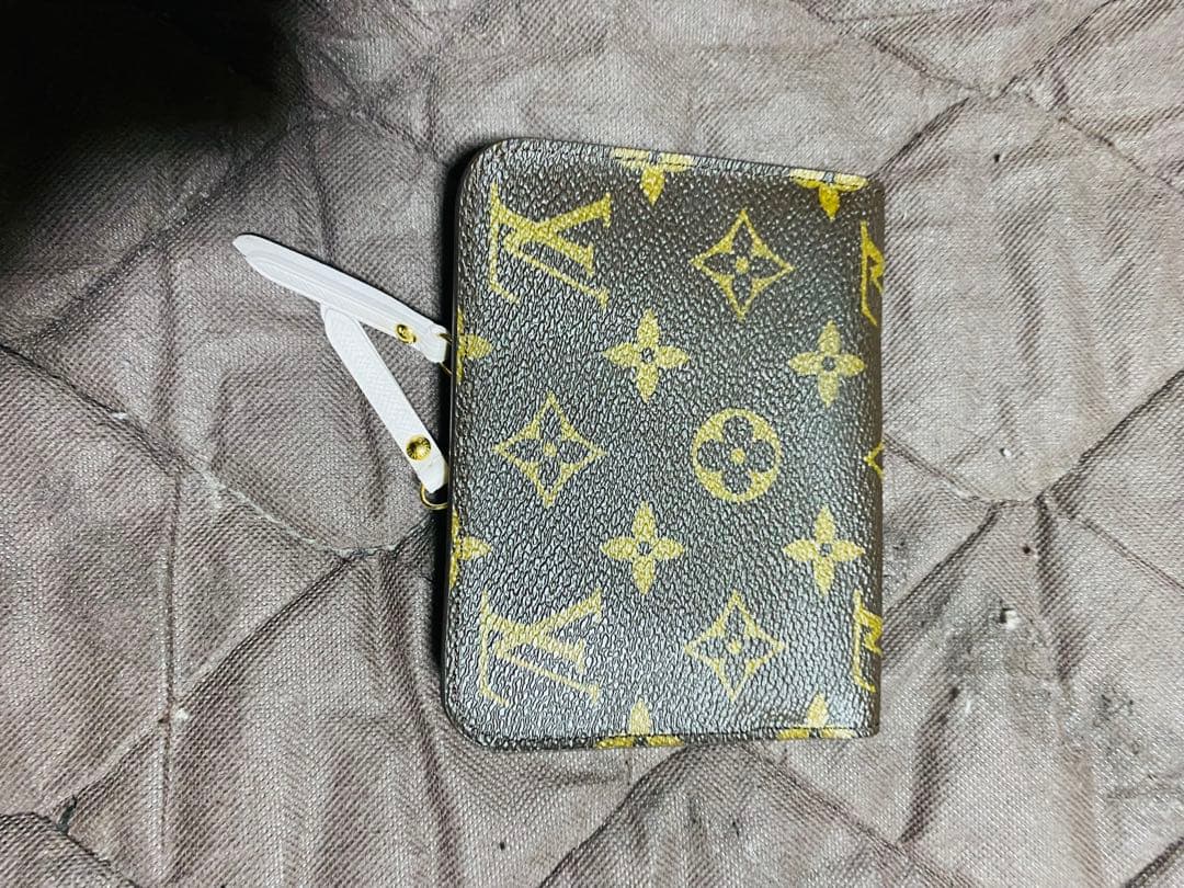 M*t様 Louis Vuitton 二つ折り財布 モノグラム ブラック