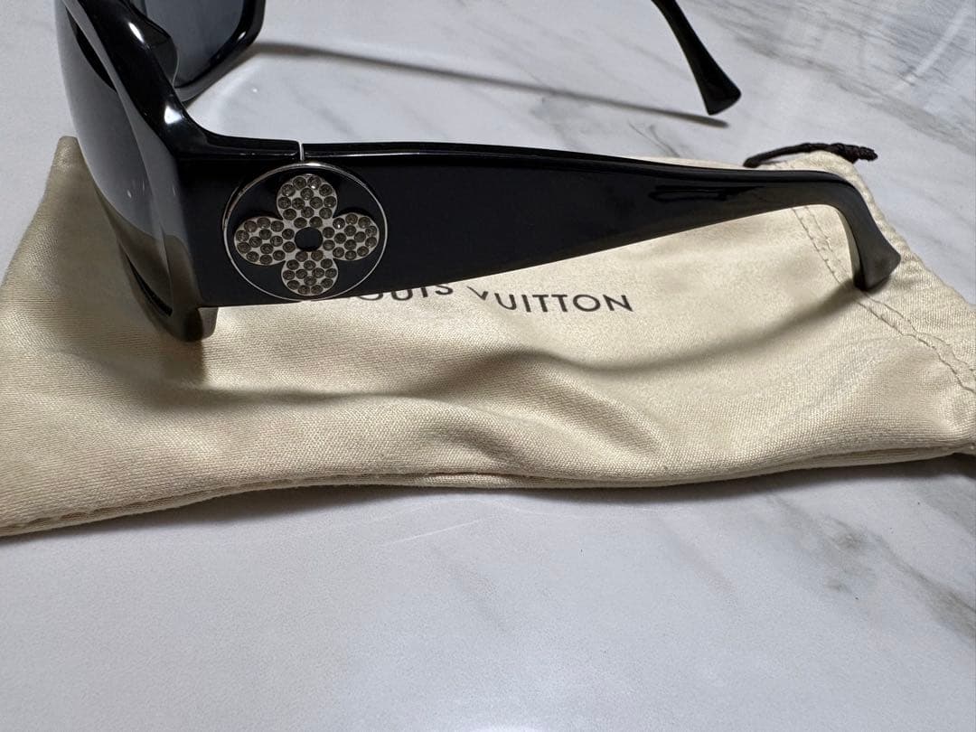 ルイヴィトン　LV サングラス