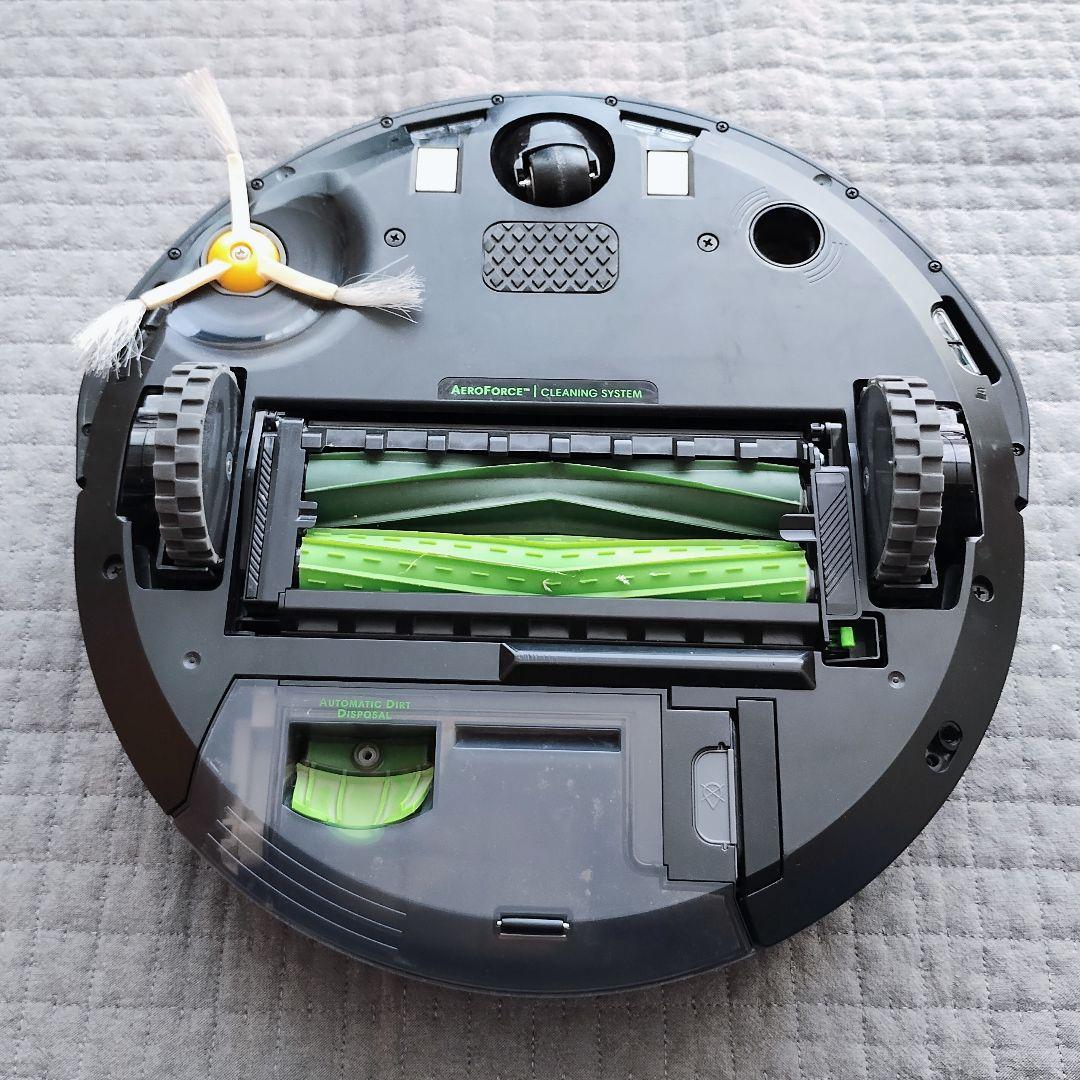 ♥iRobot Roomba i3＋　自動ゴミ収集機能（クリーンベース）付き