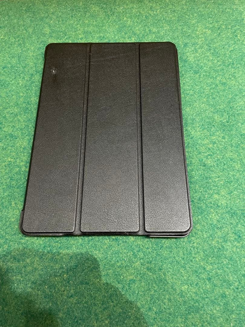 iPad (第7世代) シルバー 32GB WiFi ケース付き②