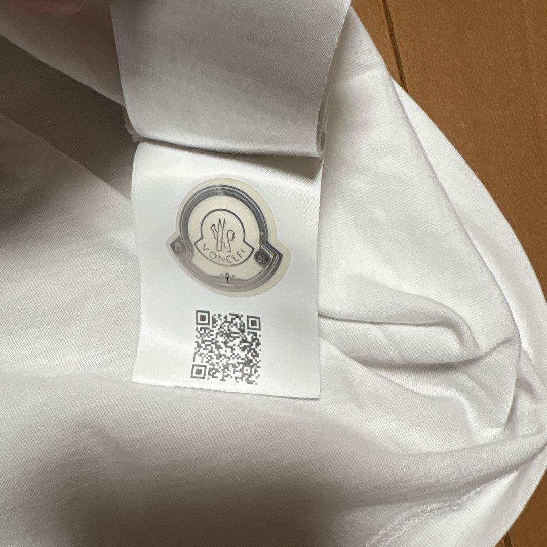 ビッグサイズ　モンクレール　ロゴ入り　Tシャツ