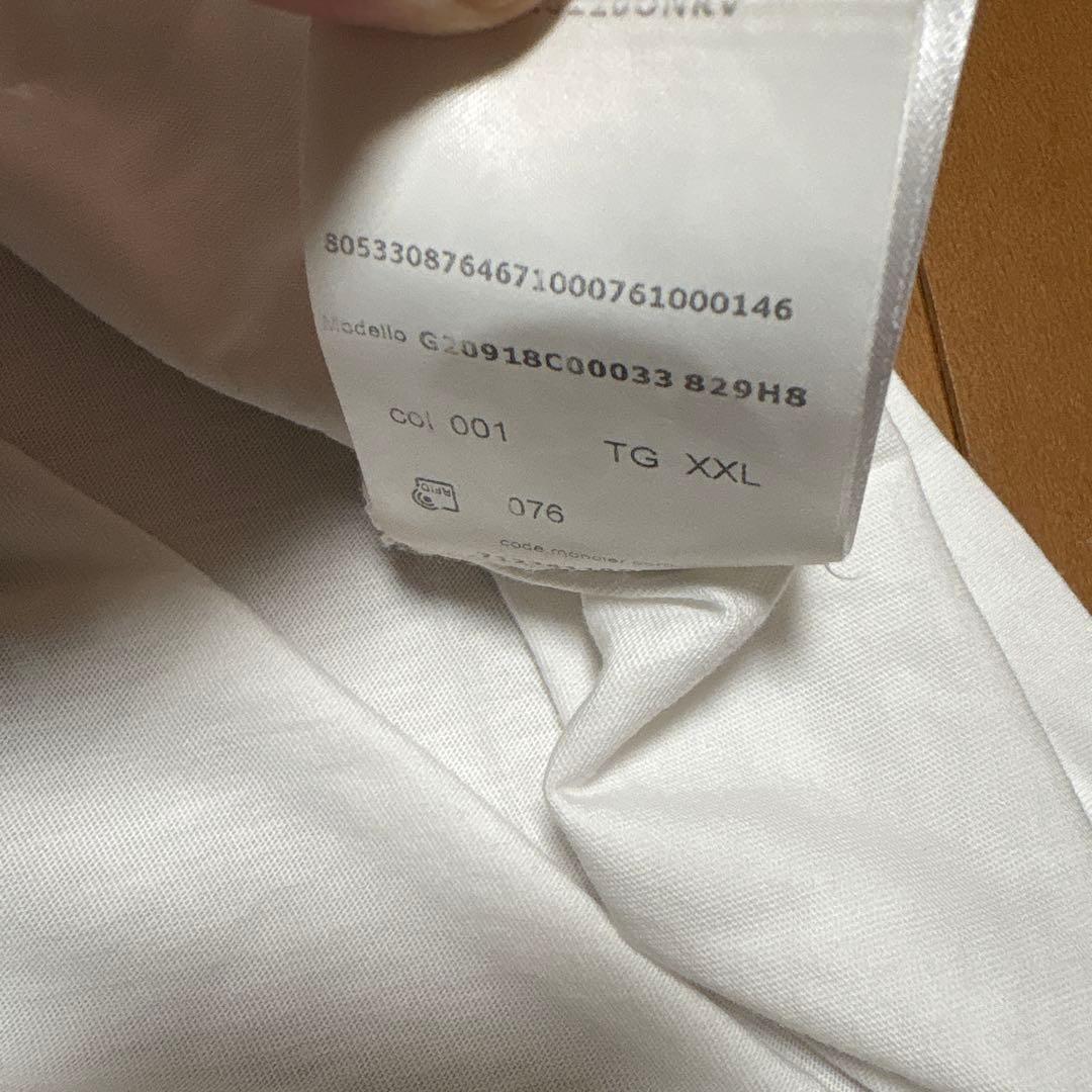 ビッグサイズ　モンクレール　ロゴ入り　Tシャツ