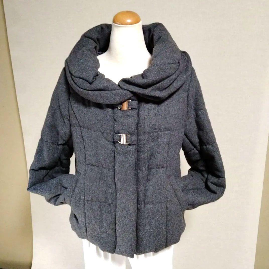 ✨新品未使用✨️高級感のある布帛でキルティング中綿ありのグレーハーフコートです✨