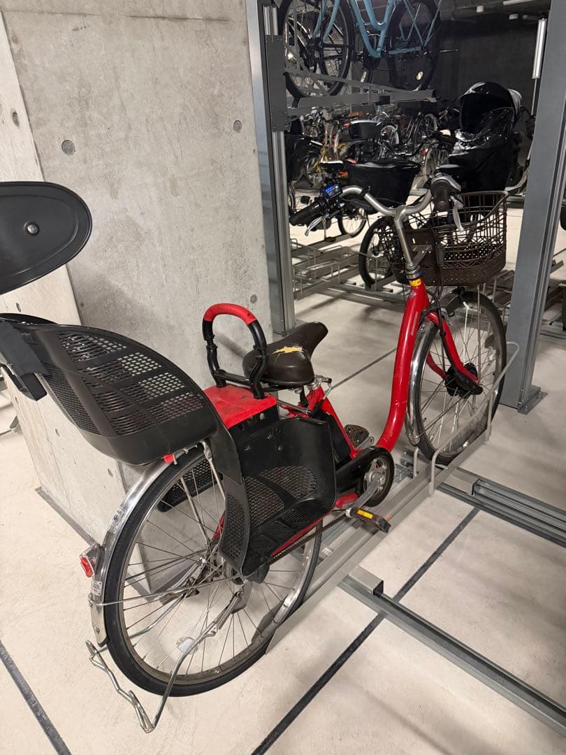 ブリヂストン電動アシスト自転車 赤 チャイルドシート付き　26インチ