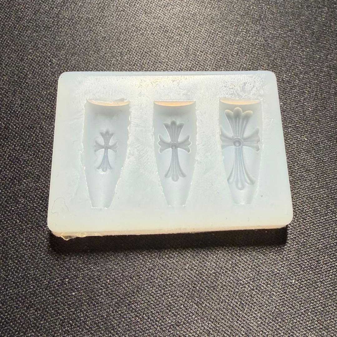 8*1様 〔*ん様 NAILSシリコンモールド クロス ネイルパーツ 3Dパーツ