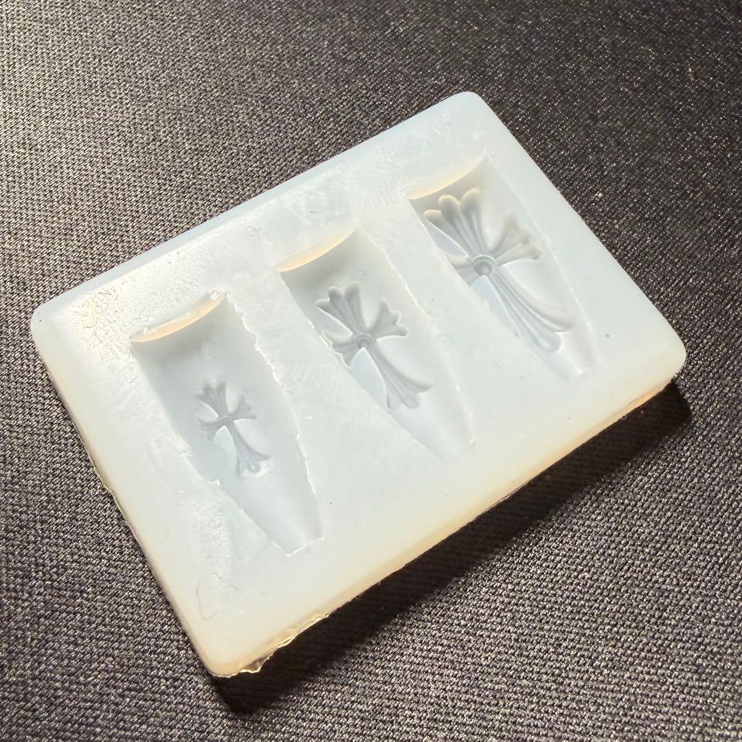8*1様 〔*ん様 NAILSシリコンモールド クロス ネイルパーツ 3Dパーツ