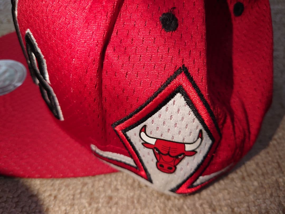 シカゴブルズ Mitchell & Ness キャップ