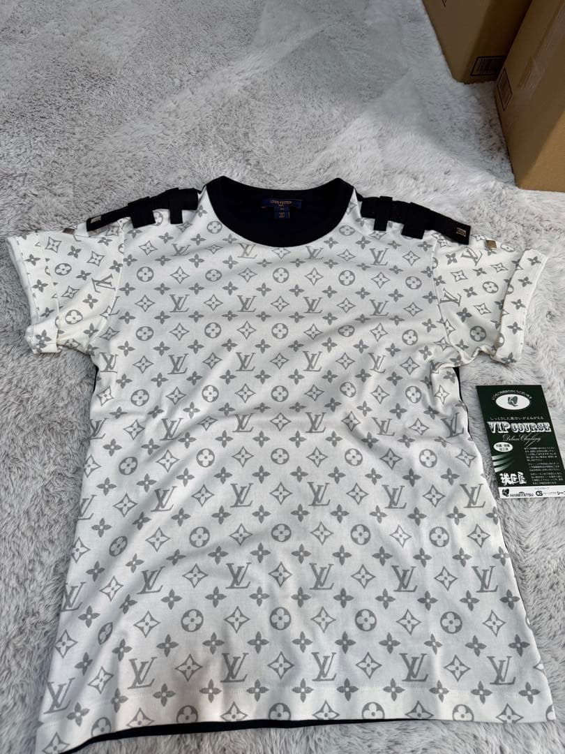 ルイ・ヴィトン21SS/シルバーモノグラムショルダーフラップカットソー/Tシャツ
